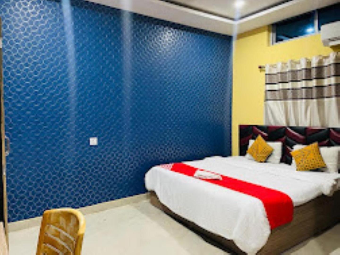 Hotel Royal Palace Bongara Kaharpara Extérieur photo